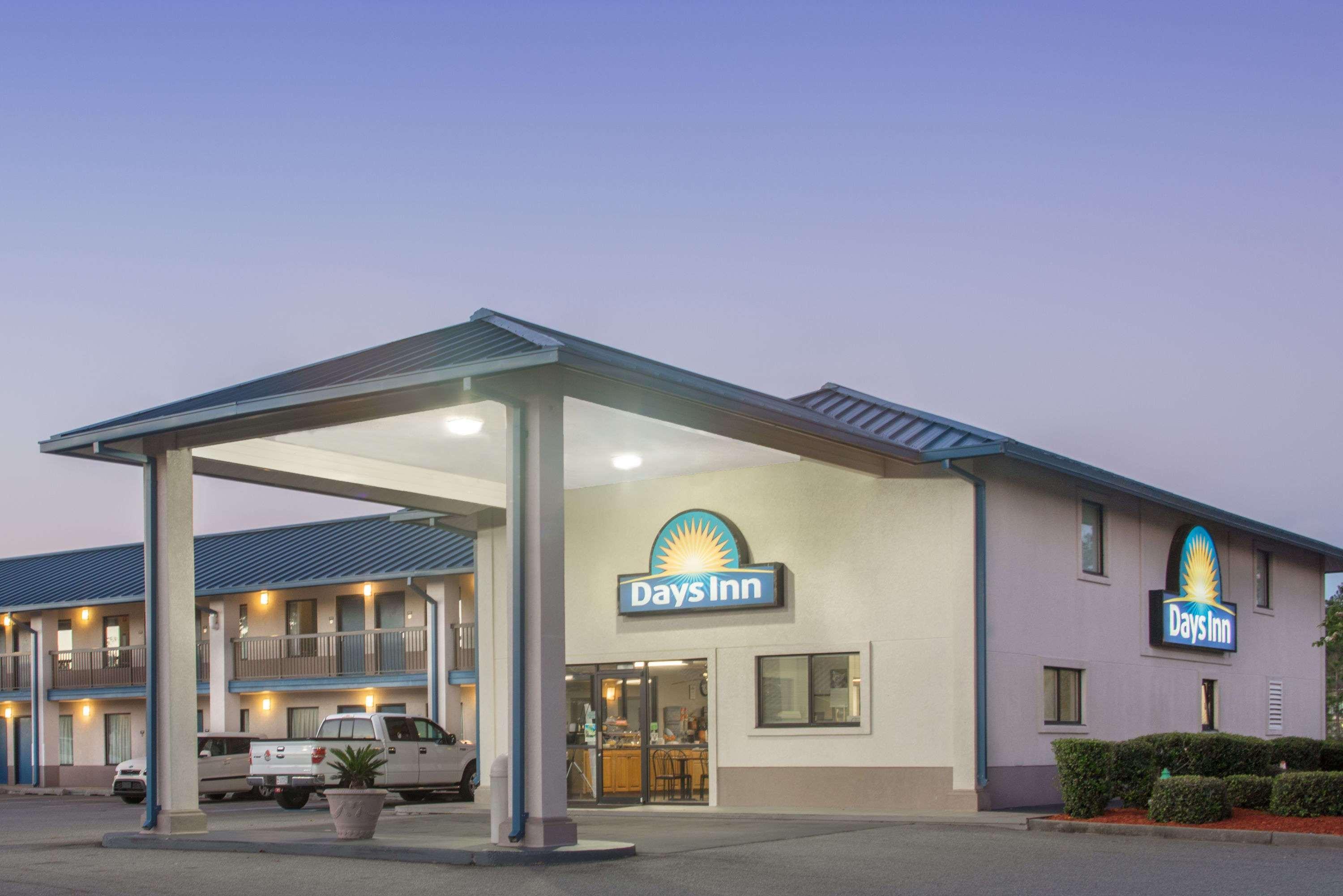 Days Inn By Wyndham Valdosta I-75 Eksteriør bilde